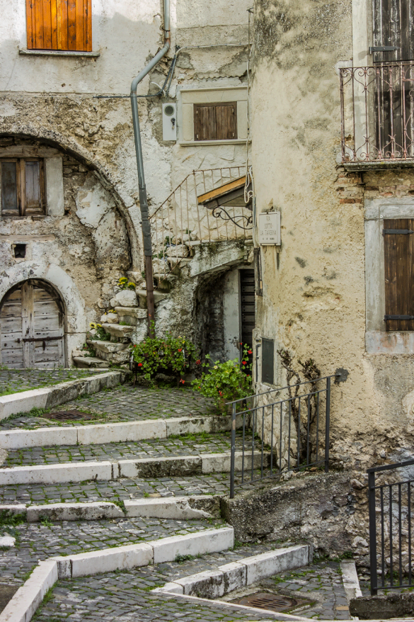 Castel del Monte borgo03