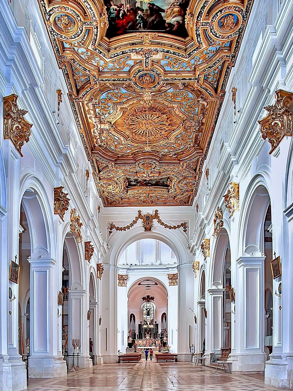Basilica di San Bernardino da Siena, L'Aquila
